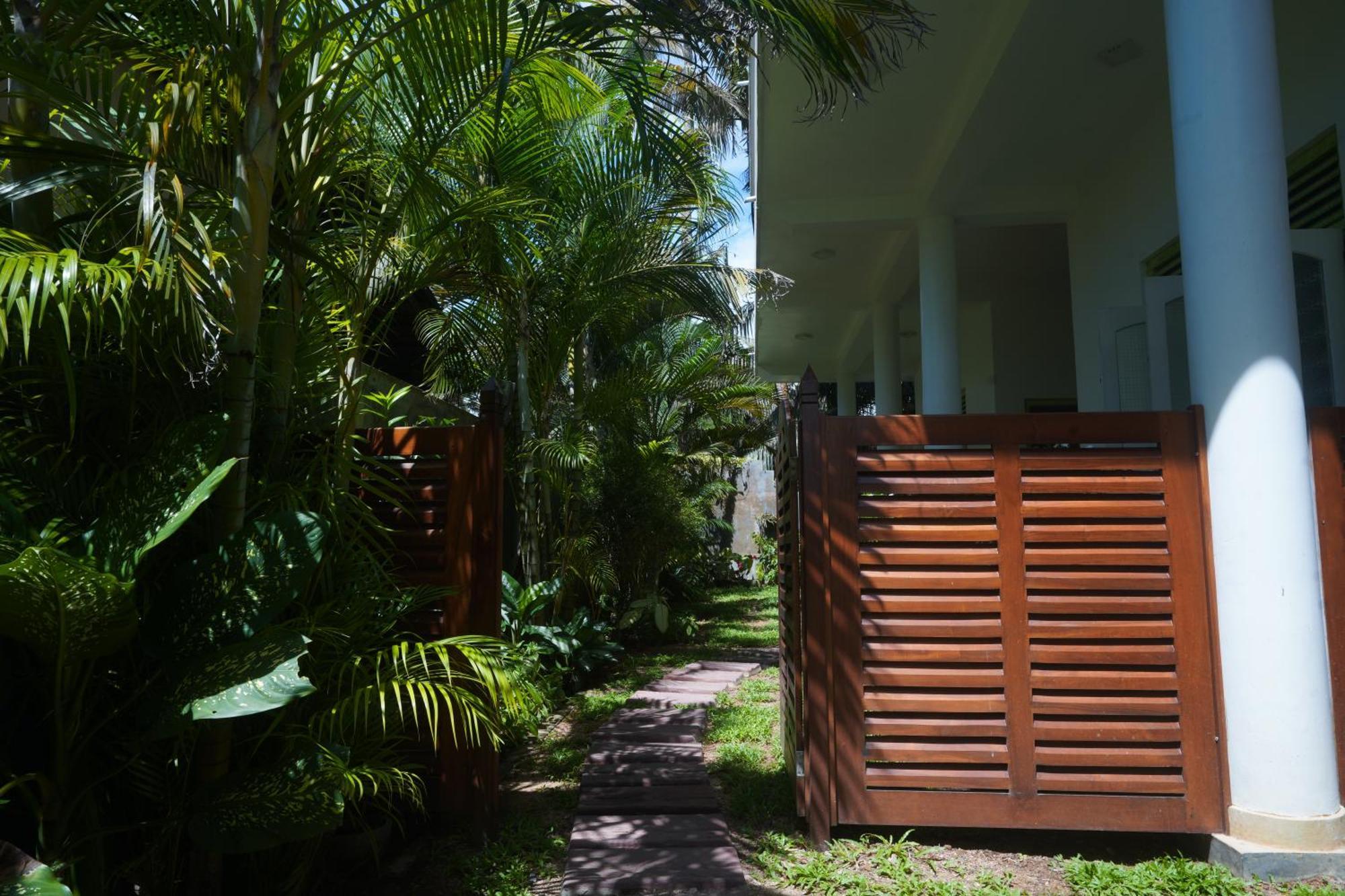 Casa Tharin Madiha Bed and Breakfast Matara Buitenkant foto